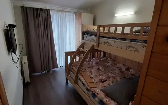 Продается коттедж в жилом комплексе в Бакуриани.