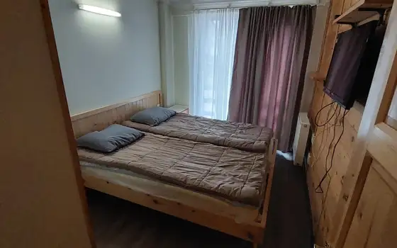 Продается коттедж в жилом комплексе в Бакуриани.