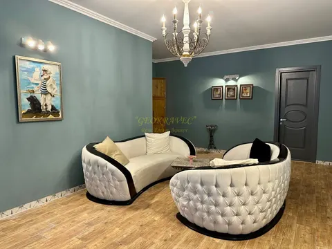 Аренда гостиницы в Махинджаури.