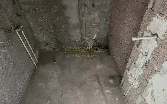 Трехкомнатная квартира с видом на море и горы.