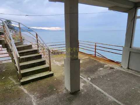 Дом на берегу Черного моря.