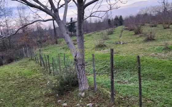 Инвестиционный земельный участок на берегу реки.