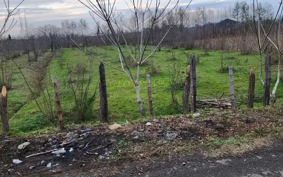 Инвестиционный земельный участок на берегу реки.
