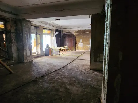Сдается коммерческое помещение в центре города.