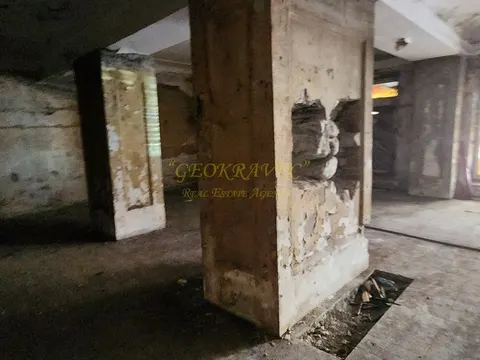 Сдается коммерческое помещение в центре города.