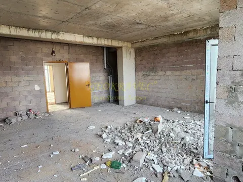 Продается квартира у моря в Махинджаури.