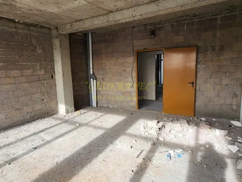 Продается квартира у моря в центре Махинджаури.