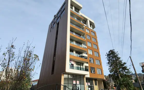2-Room Apartment in Makhinjauri - image 1