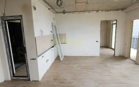 Отремонтированная квартира с панорамным видом на море.