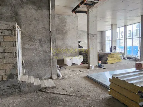 Продается коммерческая площадь в Махинджаури.