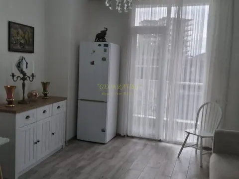 Продается квартира у моря.
