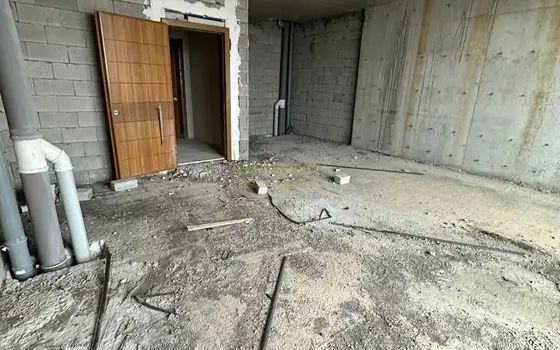 Срочно продается квартира с видом на море и горы.