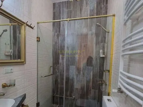 Продается квартира в старом Батуми.
