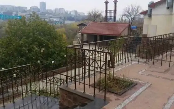 Продается коммерческая недвижимость в городе Тбилиси.