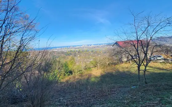 Продается земельный участок в Чарнали.