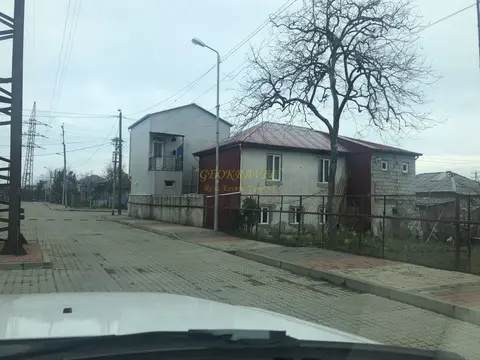 Продается частный дом 1,5 км-ах от города Кобулети в тихом и благоустроенном месте. - სურათი 1