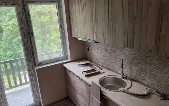 Продается недвижимость в Бакуриани.