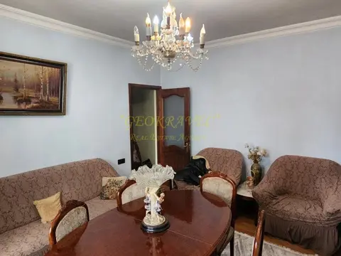 Трехкомнатная квартира в городе Батуми.