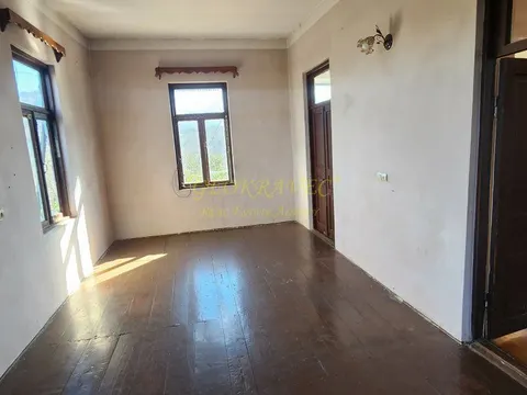 Продается двухэтажный дом в Кобулети.