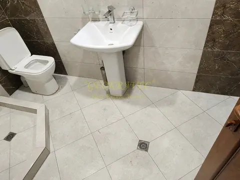 Собственный дом гостиничного типа в 20 метрах от моря.