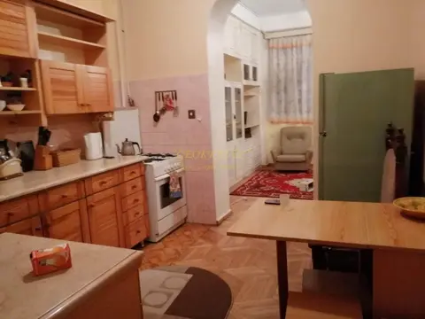 Сдается трехкомнатная квартира у моря в Батуми.