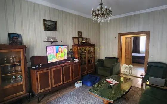 Продается квартира в старой части города Батуми.
