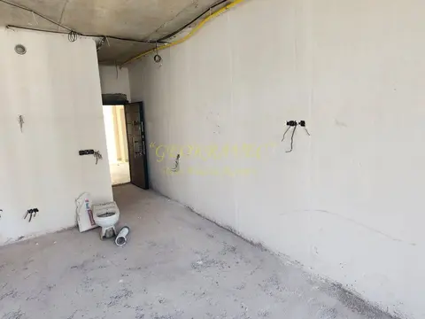 Продается однокомнатная квартира у моря.