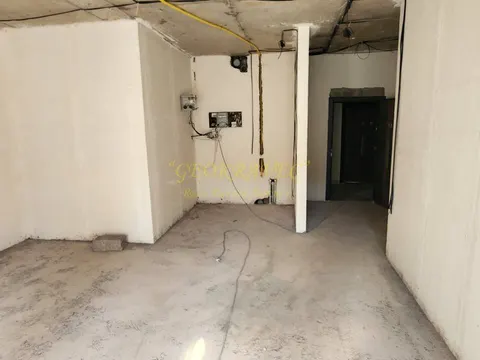Продается трехкомнатная квартира у моря.